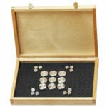 EM-Tec SB176 high capacity wooden box for 176 standard 12.7mm SEM pin stubs