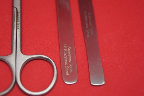 Kit dissection instruments , pocket kit, inox , norme CE