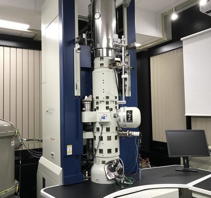 New designed magnetic objective lenses atom-resolved imaging of materials with sub-Å spatial resolution ( Japan science agency collaboration  with Jeol R&D)