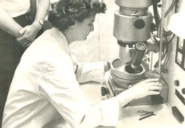 June Almeida: the woman who discovered the 1st coronavirus