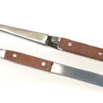 2 pinces négatives avec isolation en bois