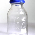 Flacon Col à Vis GL45 Gradué en verre 250 ml